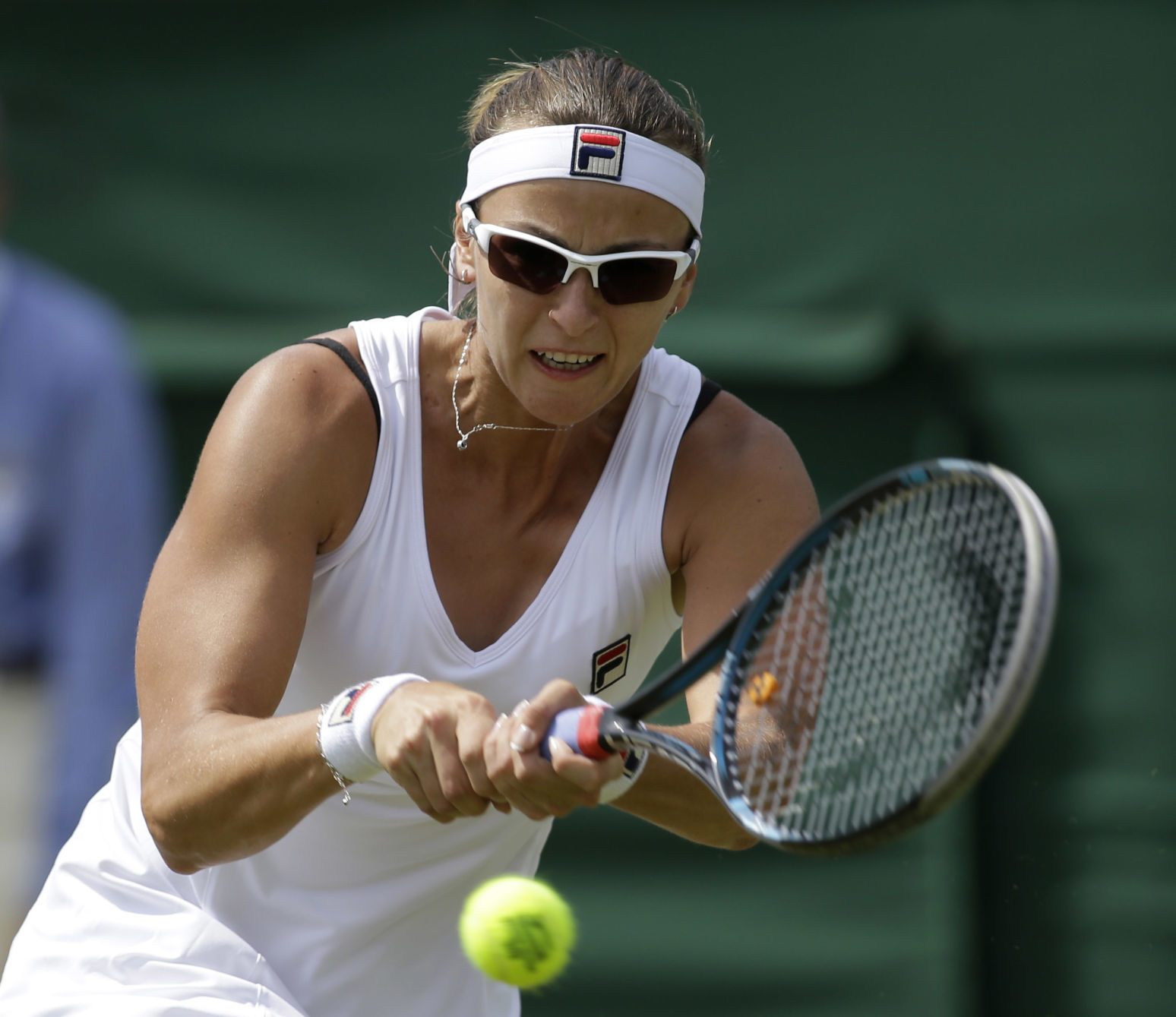 2013: Yaroslava Shvedova wins every point in first set of French Open match